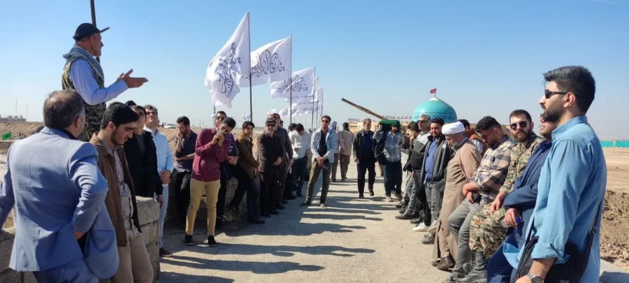 "شهید بخشی از یک جریان انسان ساز است. پیشرفت های کشور به برکت خون شهیدان حاصل شده است" 2