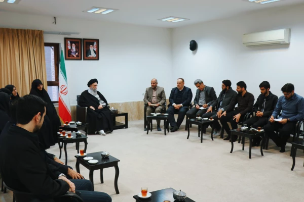 دیدار اعضای ستاد بزرگداشت شهدای دانشجو معلم استان گلستان با حضرت آیت الله نورمفیدی نماینده ولی فقیه دراستان گلستان وامام جمعه گرگان 5