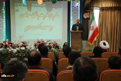 وزیر علوم، تحقیقات و فناوری در مراسم تودیع و معارفه رئیس دانشگاه فرهنگیان

معلمی یک تخصص جدی است