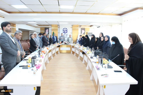 با حضور مدیرکل حقوقی دانشگاه فرهنگیان؛
دوره دانش افزایی حقوقی ویژه مدیران ارشد قطب 1 کشور در بوشهر آغاز شد
 6