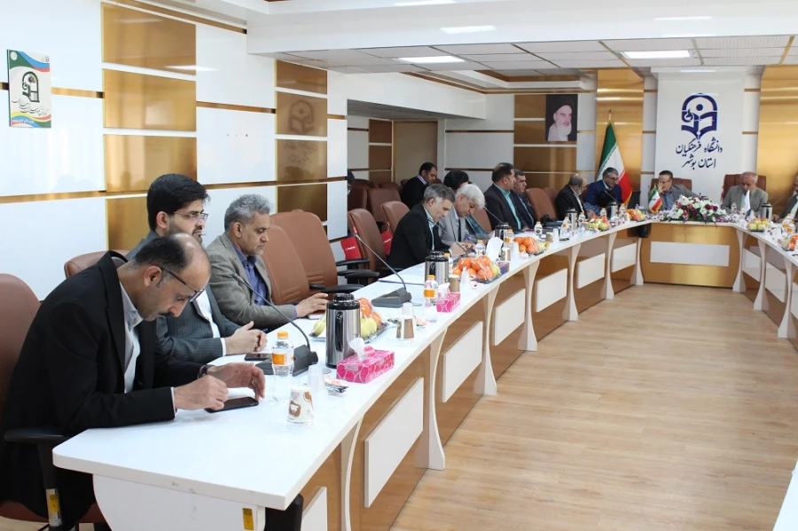 با حضور مدیرکل حقوقی دانشگاه فرهنگیان؛
دوره دانش افزایی حقوقی ویژه مدیران ارشد قطب 1 کشور در بوشهر آغاز شد
 7