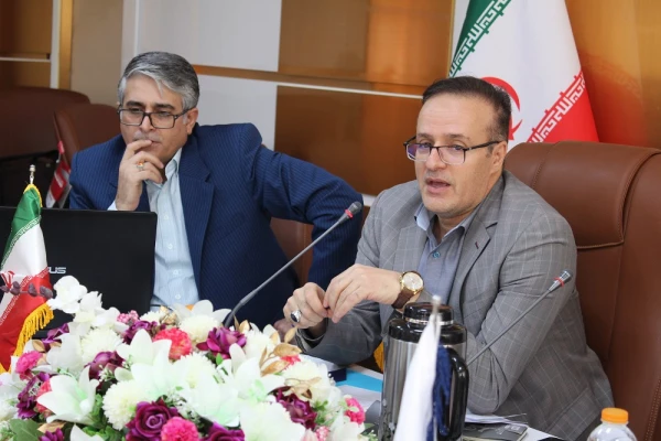 با حضور مدیرکل حقوقی دانشگاه فرهنگیان؛
دوره دانش افزایی حقوقی ویژه مدیران ارشد قطب 1 کشور در بوشهر آغاز شد
 11