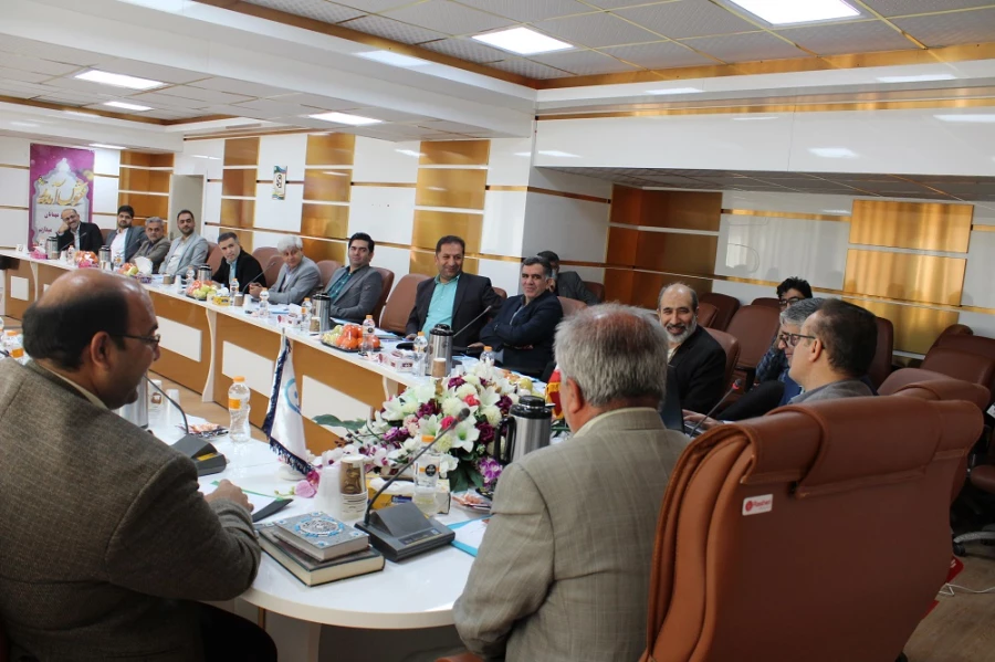 با حضور مدیرکل حقوقی دانشگاه فرهنگیان؛
دوره دانش افزایی حقوقی ویژه مدیران ارشد قطب 1 کشور در بوشهر آغاز شد
 14