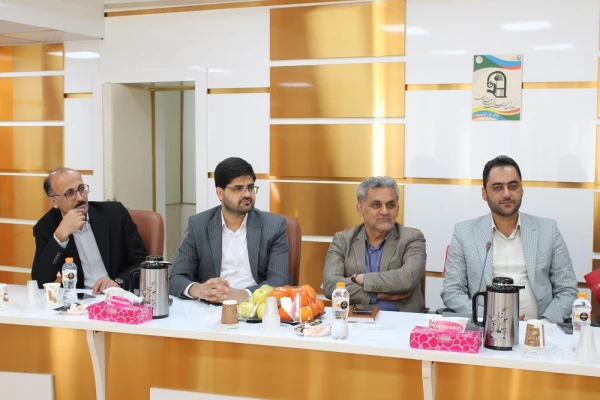 با حضور مدیرکل حقوقی دانشگاه فرهنگیان؛
دوره دانش افزایی حقوقی ویژه مدیران ارشد قطب 1 کشور در بوشهر آغاز شد
 15