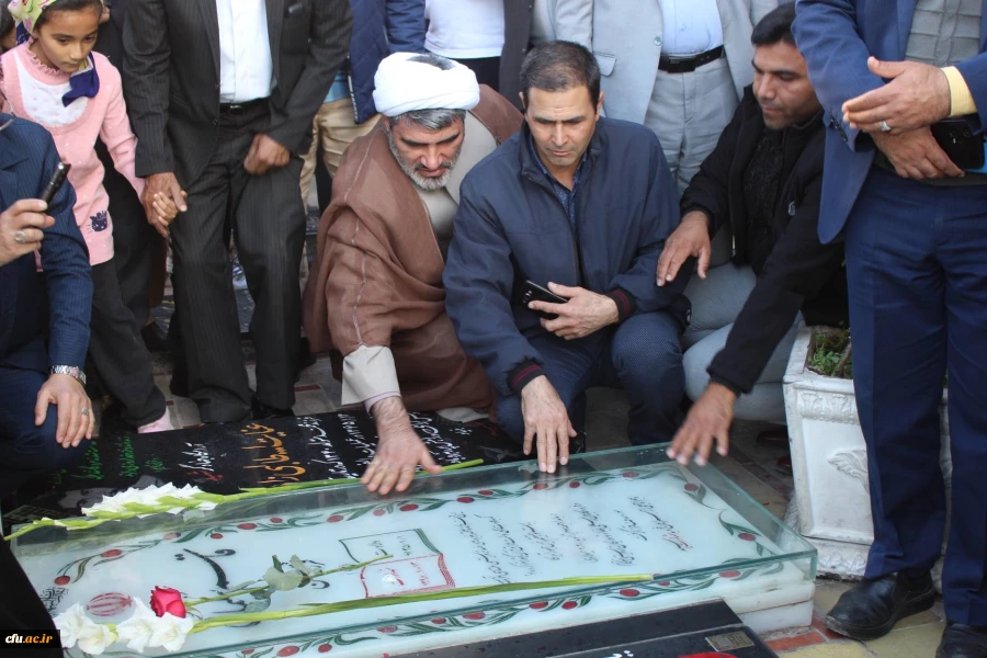 تجدید میثاق شرکت کنندگان در اولین نشست دومین همایش ملی تربیت درمکتب شهید سلیمانی با آرمان های شهدا 3