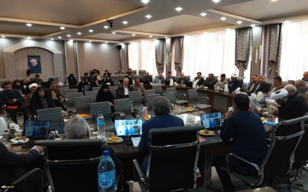 آیین افتتاحیه اولین نشست از دومین همایش ملی تربیت درمکتب شهید سلیمانی 6