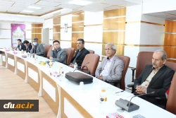 با حضور رئیس دانشگاه فرهنگیان استان بوشهر؛
برگزاری نشست هم افزایی مسئولان جشنواره الگوهای برتر تدریس پردیس علامه طباطبایی با اساتید دانشگاه 5