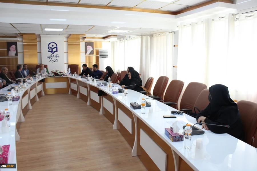 با حضور رئیس دانشگاه فرهنگیان استان بوشهر؛
برگزاری نشست هم افزایی مسئولان جشنواره الگوهای برتر تدریس پردیس علامه طباطبایی با اساتید دانشگاه 10