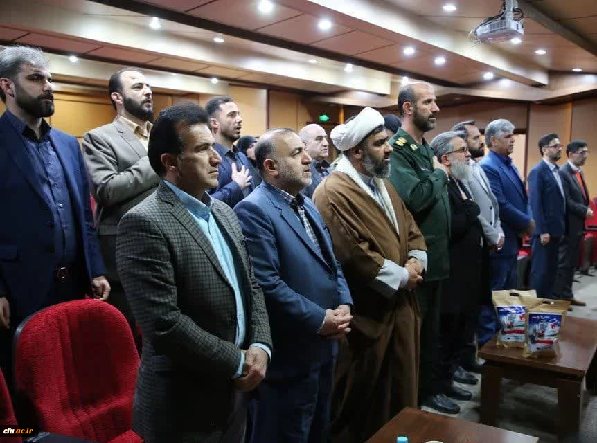 از جناب آقای علیزاده مدیر کل اداره امور شاهد و ایثارگران دانشگاه فرهنگیان به عنوان برگزیده و خادم جامعه ایثارگری ‏کشور  2