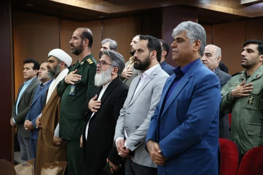 تقدیر معاون محترم رئیس جمهور و رئیس بنیاد شهید و امور ایثارگران کشور از آقای غلامحسن علیزاده 3