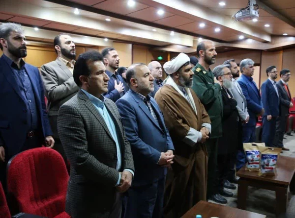 تقدیر معاون محترم رئیس جمهور و رئیس بنیاد شهید و امور ایثارگران کشور از آقای غلامحسن علیزاده 4