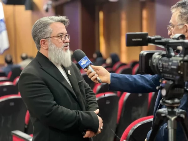 تقدیر معاون محترم رئیس جمهور و رئیس بنیاد شهید و امور ایثارگران کشور از آقای غلامحسن علیزاده 6