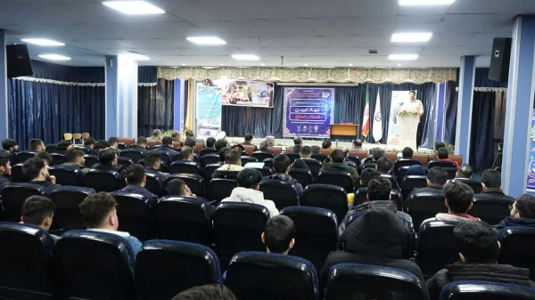 نشست پرسش و پاسخ دانشجویی با موضوع «چرایی استفاده از ظرفیت حق مشارکت در انتخابات»
 6