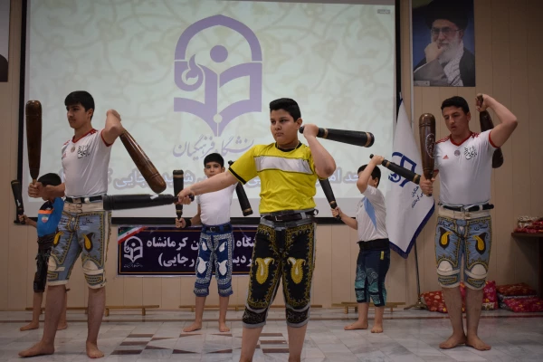 آیین تجلیل از دانش آموختگان و مدال آوران ورزشی دانشگاه فرهنگیان کرمانشاه 16