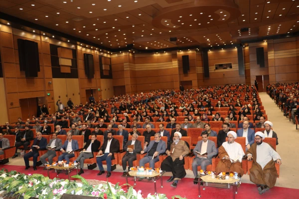 معلمان و مربیان پرورشی، نقش بسیار مهمی در آگاه سازی برای انتخاب اصلح در انتخابات دارند 6