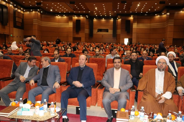 معلمان و مربیان پرورشی، نقش بسیار مهمی در آگاه سازی برای انتخاب اصلح در انتخابات دارند 21