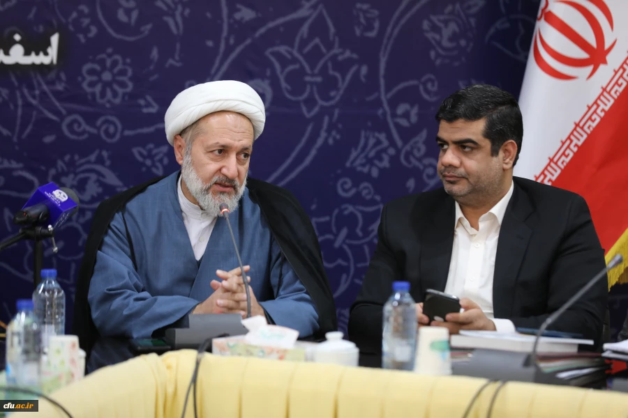 نشست هم اندیشی رئیس و اعضای هیات رئیسه با مدیران استانی دانشگاه فرهنگیان 5