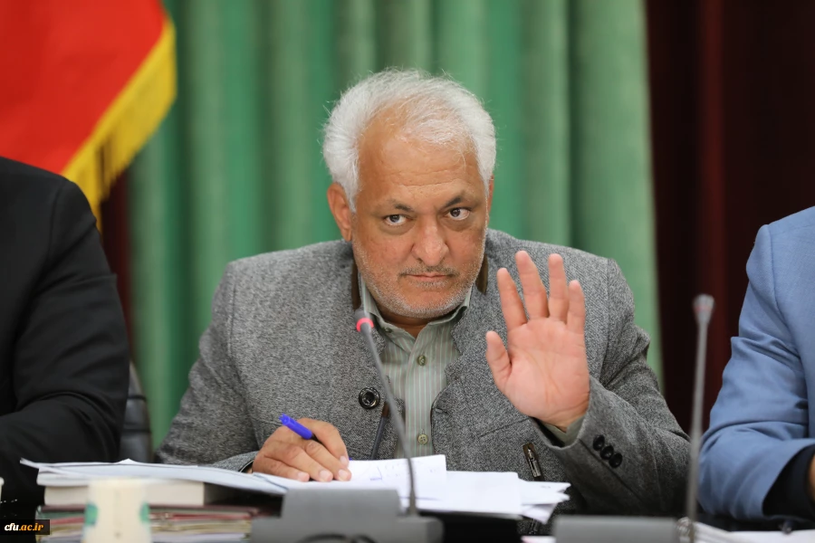 نشست هم اندیشی رئیس و اعضای هیات رئیسه با مدیران استانی دانشگاه فرهنگیان 7