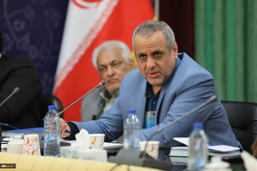 نشست هم اندیشی رئیس و اعضای هیات رئیسه با مدیران استانی دانشگاه فرهنگیان 8