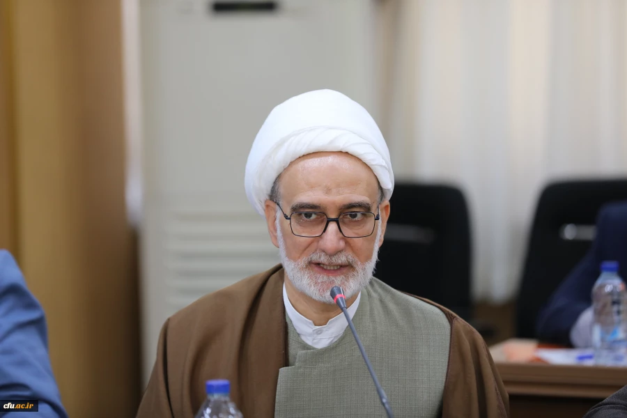 نشست هم اندیشی رئیس و اعضای هیات رئیسه با مدیران استانی دانشگاه فرهنگیان 9