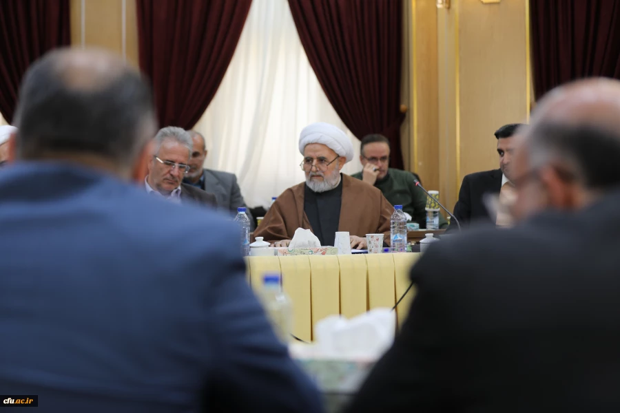 نشست هم اندیشی رئیس و اعضای هیات رئیسه با مدیران استانی دانشگاه فرهنگیان 15