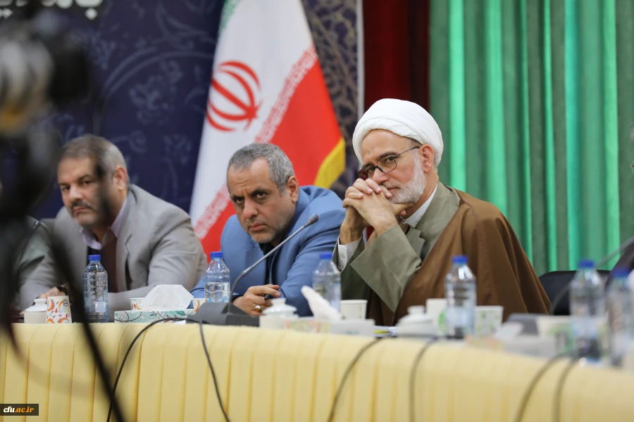 نشست هم اندیشی رئیس و اعضای هیات رئیسه با مدیران استانی دانشگاه فرهنگیان 20