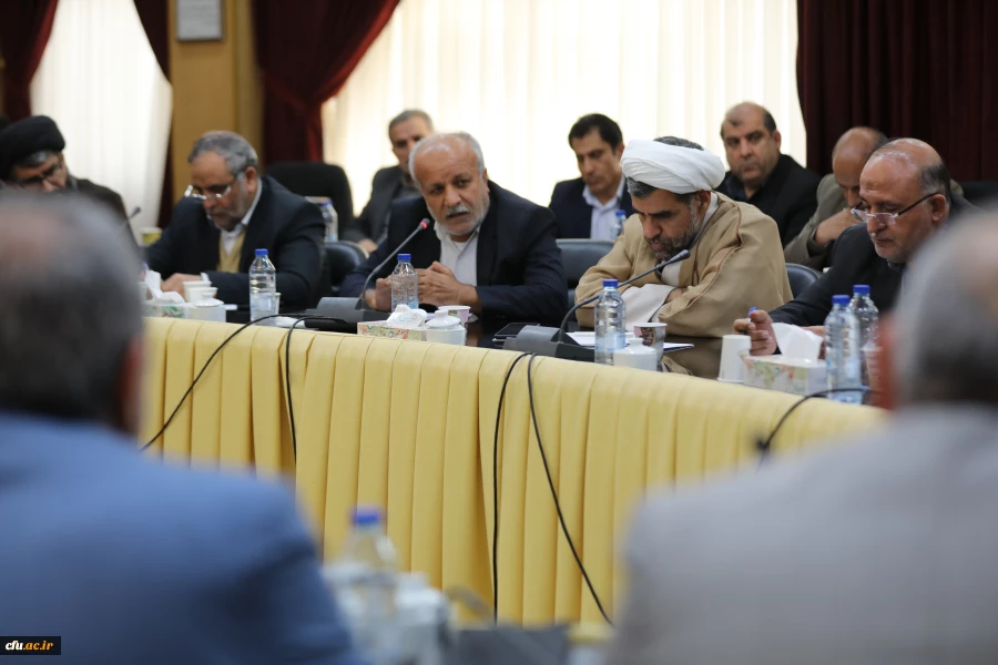 نشست هم اندیشی رئیس و اعضای هیات رئیسه با مدیران استانی دانشگاه فرهنگیان 23