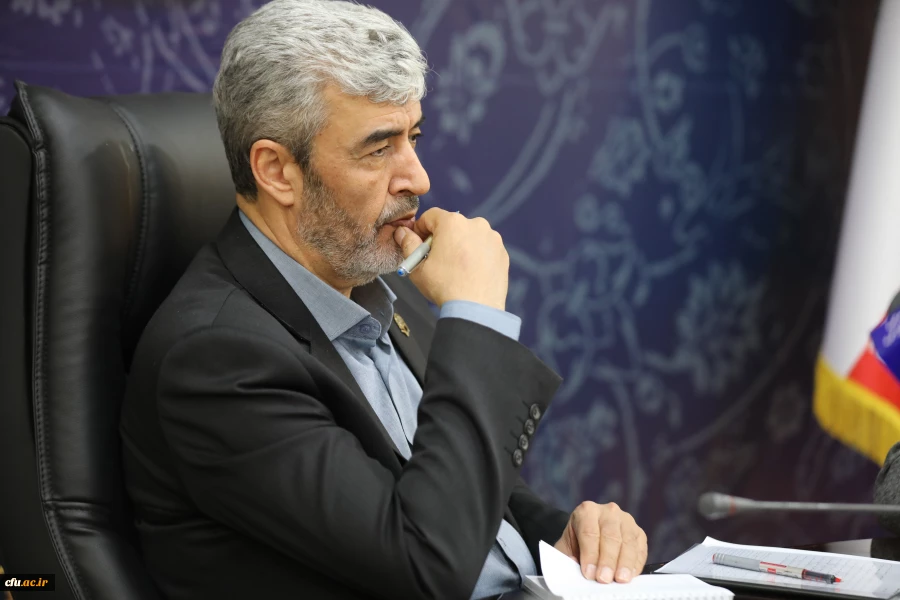 نشست هم اندیشی رئیس و اعضای هیات رئیسه با مدیران استانی دانشگاه فرهنگیان 33