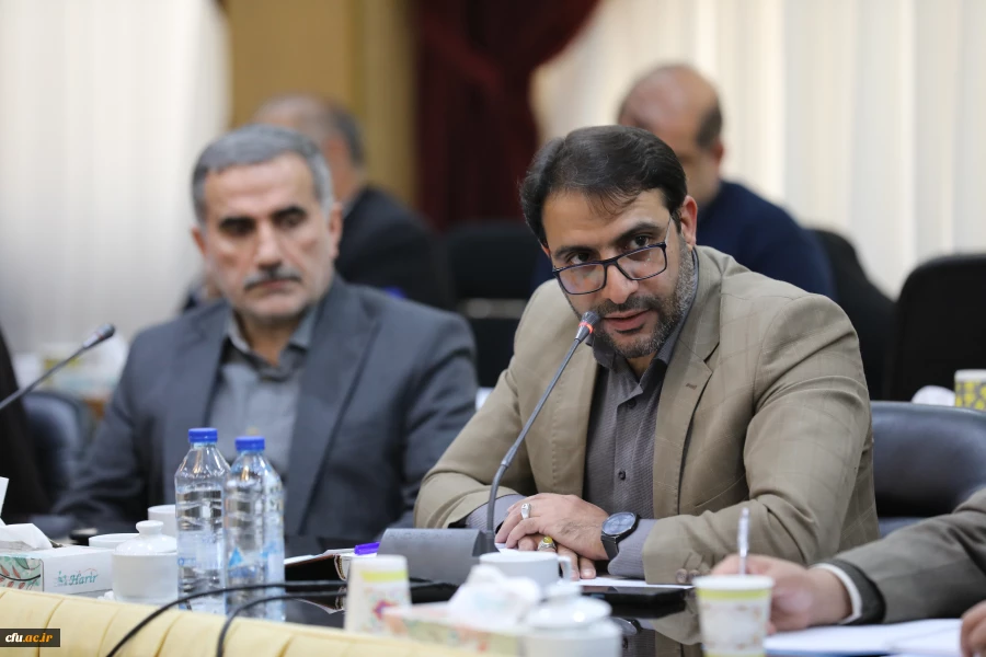 نشست هم اندیشی رئیس و اعضای هیات رئیسه با مدیران استانی دانشگاه فرهنگیان 46