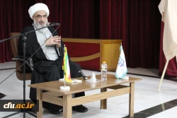 با حضور نماینده ولی فقیه در استان و امام جمعه بوشهر؛
برگزاری آئین بزرگداشت بی بی فطوم بلادی نخستین زن صاحب دیوان در بوشهر/ رونمایی از مجموعه اشعار بی بی فطوم بلادی 3