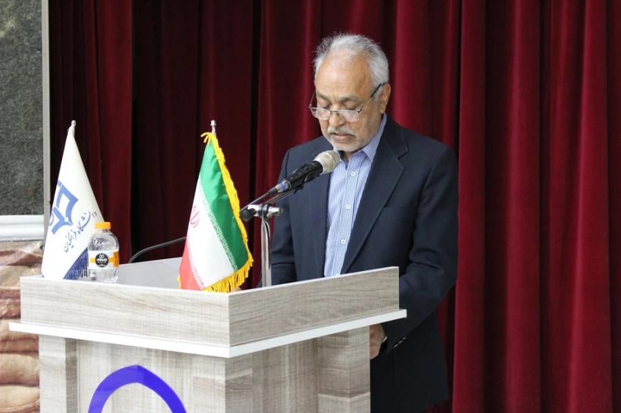 با حضور نماینده ولی فقیه در استان و امام جمعه بوشهر؛
برگزاری آئین بزرگداشت بی بی فطوم بلادی نخستین زن صاحب دیوان در بوشهر/ رونمایی از مجموعه اشعار بی بی فطوم بلادی 2