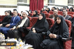 با حضور نماینده ولی فقیه در استان و امام جمعه بوشهر؛
برگزاری آئین بزرگداشت بی بی فطوم بلادی نخستین زن صاحب دیوان در بوشهر/ رونمایی از مجموعه اشعار بی بی فطوم بلادی 6