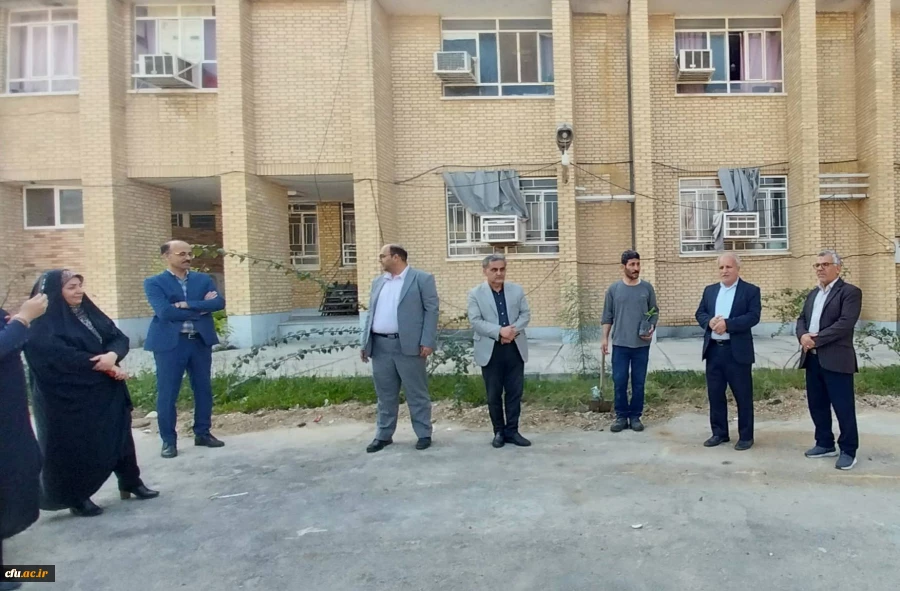 به مناسبت روز درختکاری؛  چندین اصله نهال در پردیس های دانشگاه فرهنگیان استان بوشهر غرس شد 11