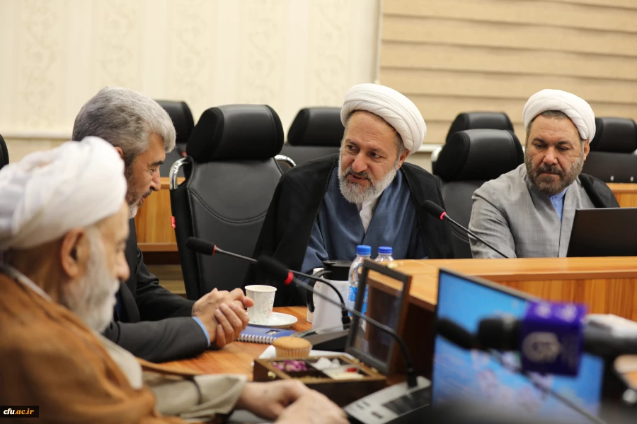 دیدار هیات رئیسه دانشگاه فرهنگیان با حجت الاسلام و المسلمین قرائتی 2