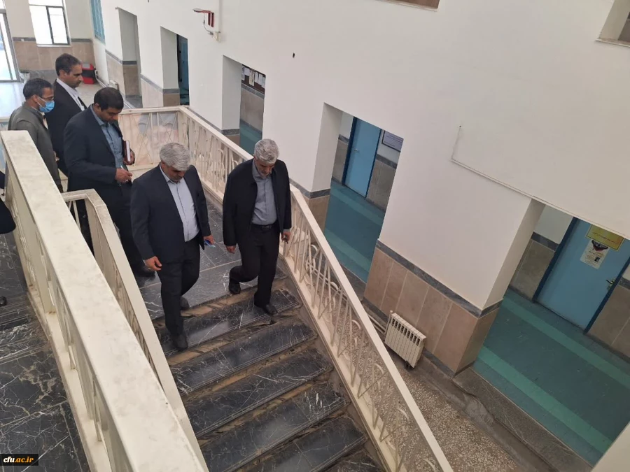 بازدید دکتر رجبعلی برزویی رئیس دانشگاه فرهنگیان از مدیریت و پردیس های شهید مطهری و رسالت دانشگاه فرهنگیان استان سیستان و بلوچستان و حضور در جمع دانشجومعلمان و بازدید از بناها و امکانات مراکز دانشگاه فرهنگیان استان و بازدید از روند پخت و سرو غذا در پردیس ه