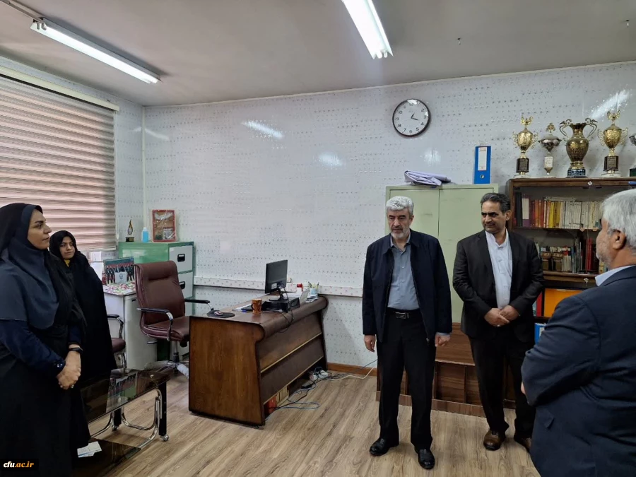 بازدید دکتر رجبعلی برزویی رئیس دانشگاه فرهنگیان از مدیریت و پردیس های شهید مطهری و رسالت دانشگاه فرهنگیان استان سیستان و بلوچستان و حضور در جمع دانشجومعلمان و بازدید از بناها و امکانات مراکز دانشگاه فرهنگیان استان و بازدید از روند پخت و سرو غذا در پردیس ه