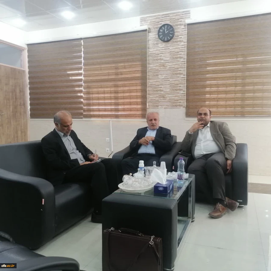 حضور دکتر غلامحسین زارعی منتخب مردم دشتی و تنگستان استان بوشهر در مجلس دوازدهم در دانشگاه فرهنگیان استان بوشهر 3