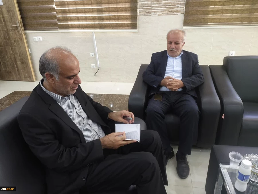 حضور دکتر غلامحسین زارعی منتخب مردم دشتی و تنگستان استان بوشهر در مجلس دوازدهم در دانشگاه فرهنگیان استان بوشهر 5