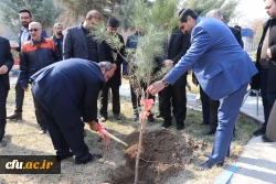 غرس نهال با هدف پردیس سبز و گرامیداشت یاد و خاطره شهدای دانشجو معلم در دانشگاه فرهنگیان آذربایجان شرقی 13