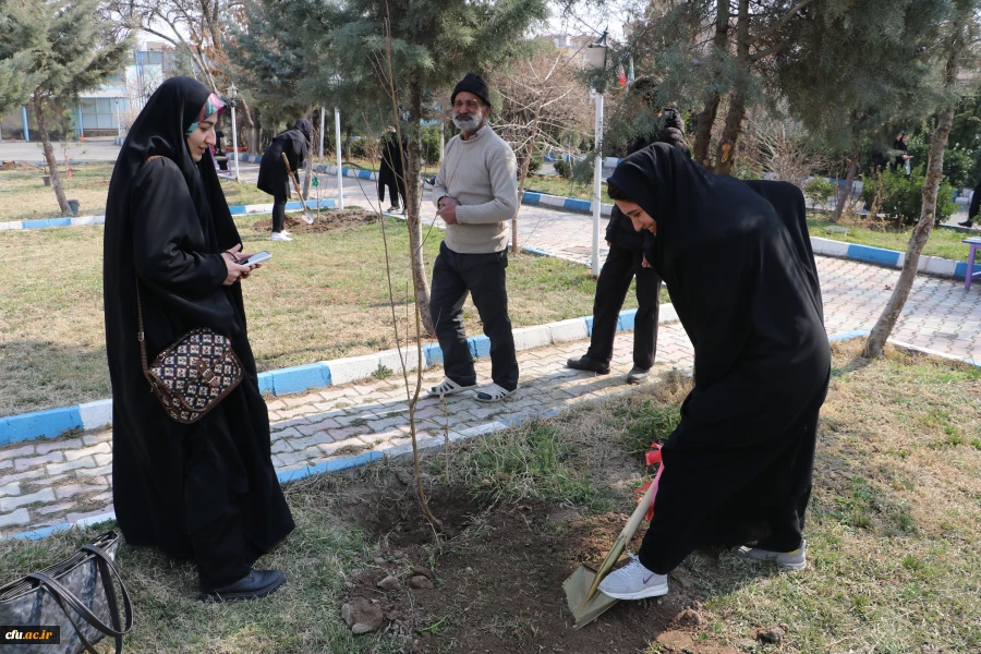 غرس نهال با هدف پردیس سبز و گرامیداشت یاد و خاطره شهدای دانشجو معلم در دانشگاه فرهنگیان آذربایجان شرقی 24