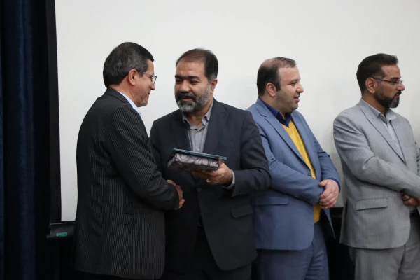 پنجمین اجلاس استانی نماز اصفهان 8