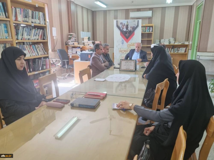 با حضور رئیس دانشگاه فرهنگیان استان بوشهر برگزار شد؛
نشست تخصصی دبیران علمی و اجرایی با اساتید داور یازدهمین جشنواره استانی تدریس برتر 2