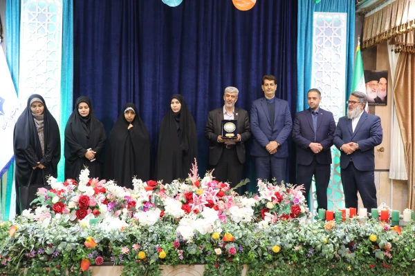 خودباوری و شناخت توانمندی آموزه بزرگ شهدا  / آینده نظام جمهوری اسلامی ایران از مسیر دانشگاه فرهنگیان است 2