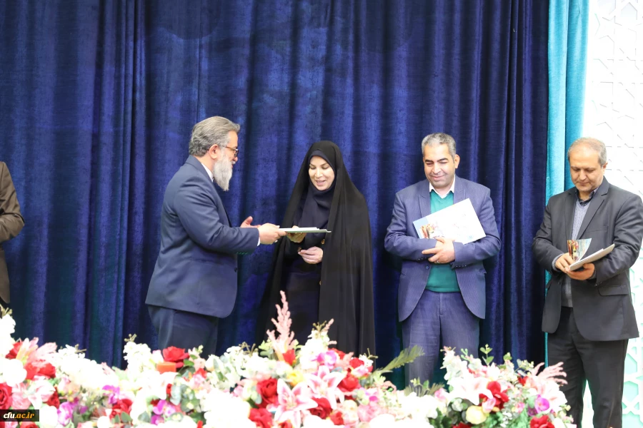 آیین اختتامیه اولین جشنواره ادبی ایثار دانشگاه  فرهنگیان با عنوان " قلم ها را نشکنید"  8