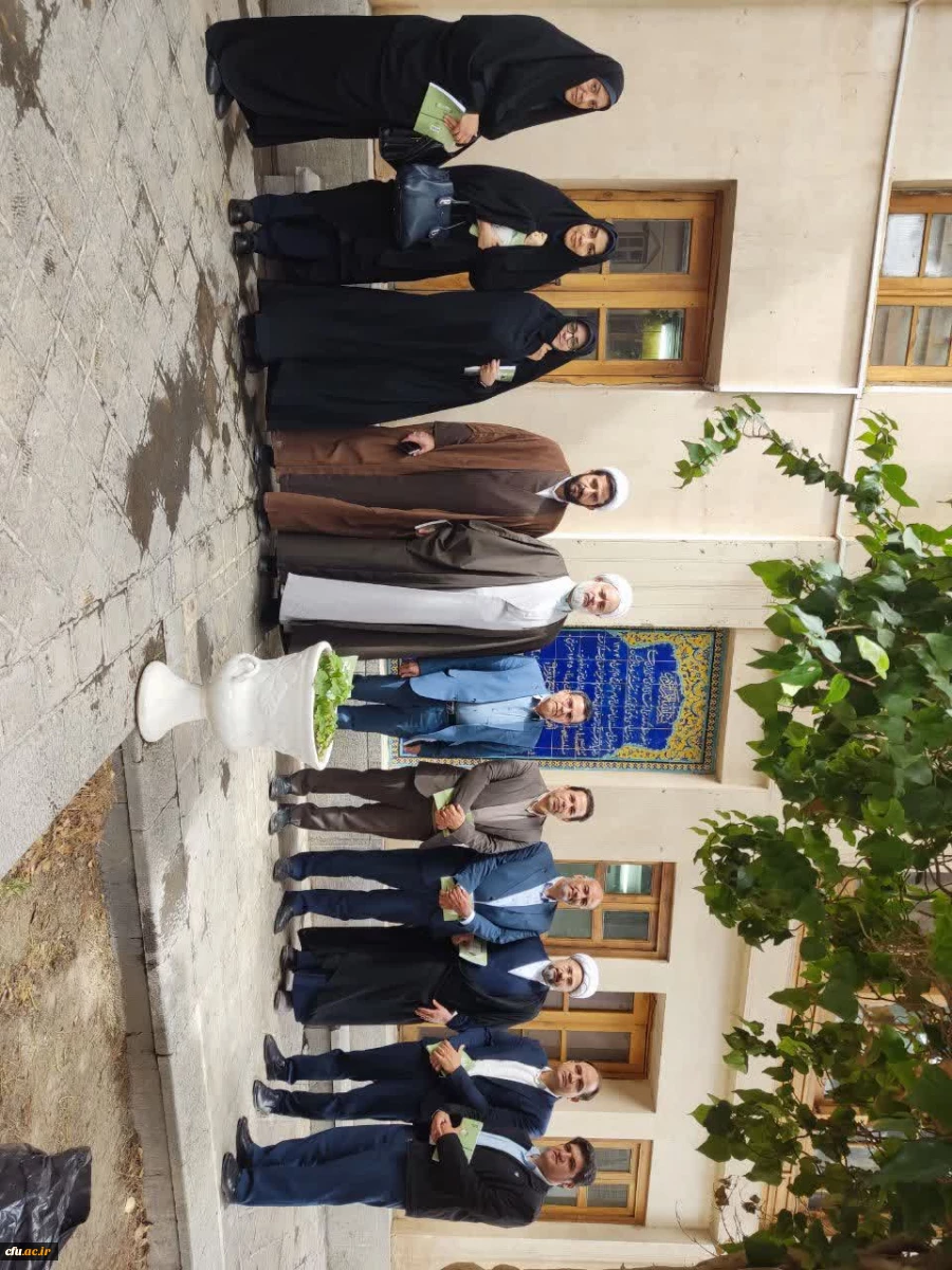 دیدار هیات رئیسه دانشگاه فرهنگیان استان اصفهان با مرجع عالیقدر حضرت آیت الله حسین مظاهری 13