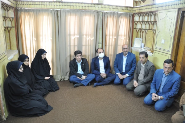 دیدار هیات رئیسه دانشگاه فرهنگیان استان اصفهان با مرجع عالیقدر حضرت آیت الله حسین مظاهری 7