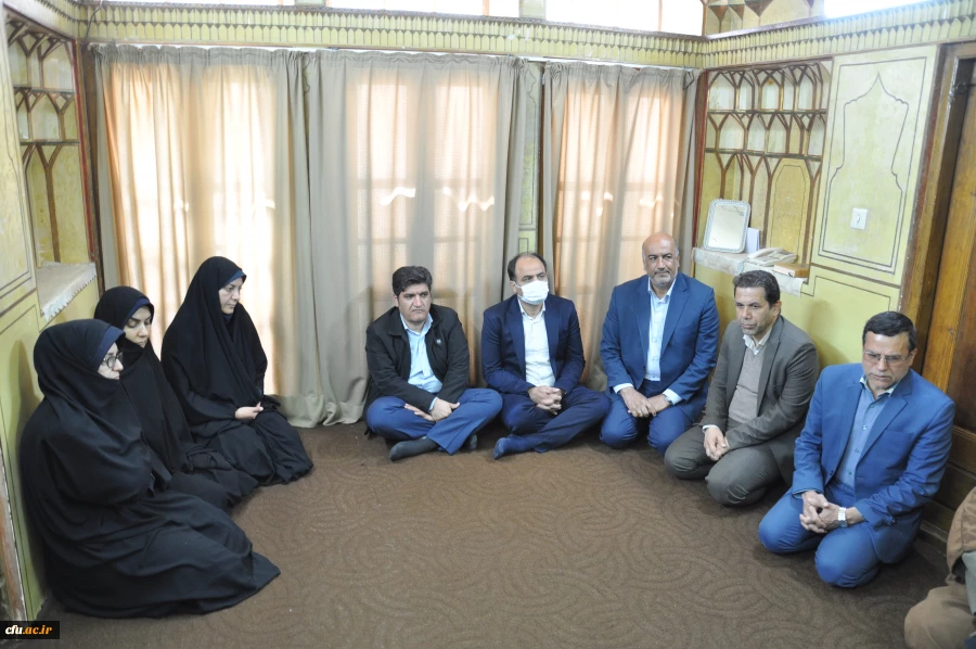 دیدار هیات رئیسه دانشگاه فرهنگیان استان اصفهان با مرجع عالیقدر حضرت آیت الله حسین مظاهری 7