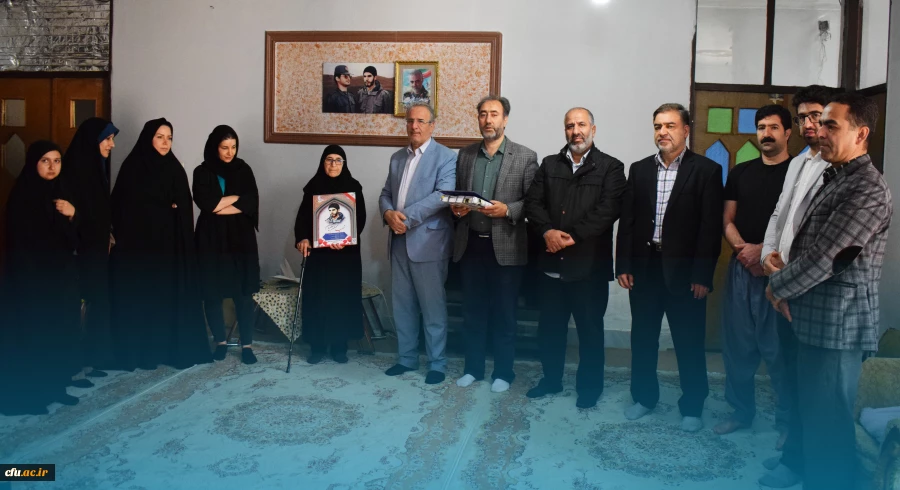 دیدار هیات رئیسه دانشگاه فرهنگیان کرمانشاه با خانواده شهید محسن مظفریان 2
