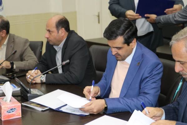 امضای تفاهمنامه همکاری صنعتی اتاق تبریز با دانشگاههای استان 8