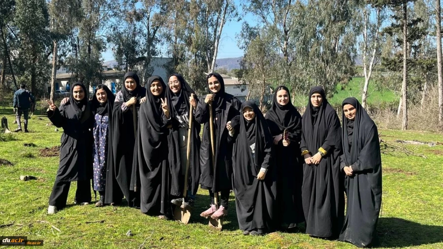 کاشت ۲۰۰ اصله نهال به همت دانشجویان دانشگاه فرهنگیان مازندران 12